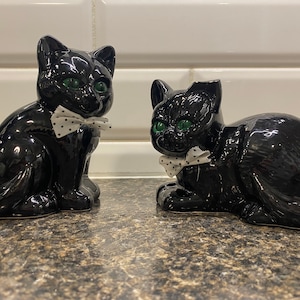 Vintage Ceramic Black Cats with Green Eyes and Fabric Bows, Halloween Decor, Halloween Cats, Vintage Halloween Decor