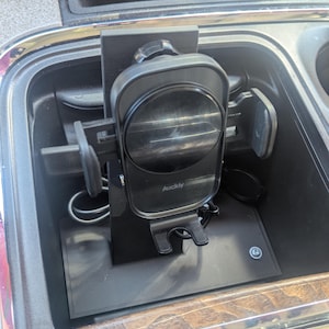 RAM 1500 4th Gen Phone Holder