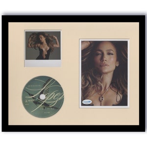Iconic Pics Photo Dédicacée Encadrée De Jennifer Lopez