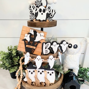 Halloween Tier Tray . Halloween Signs..Halloween. Tier Tray Decor.. 3D Mini Signs..Spooky Halloween Signs.