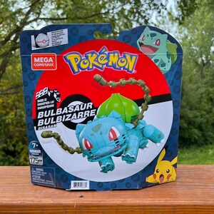 MEGA Pokemon Building Toy Kit Bulbasaur Set with 3 Action Figures