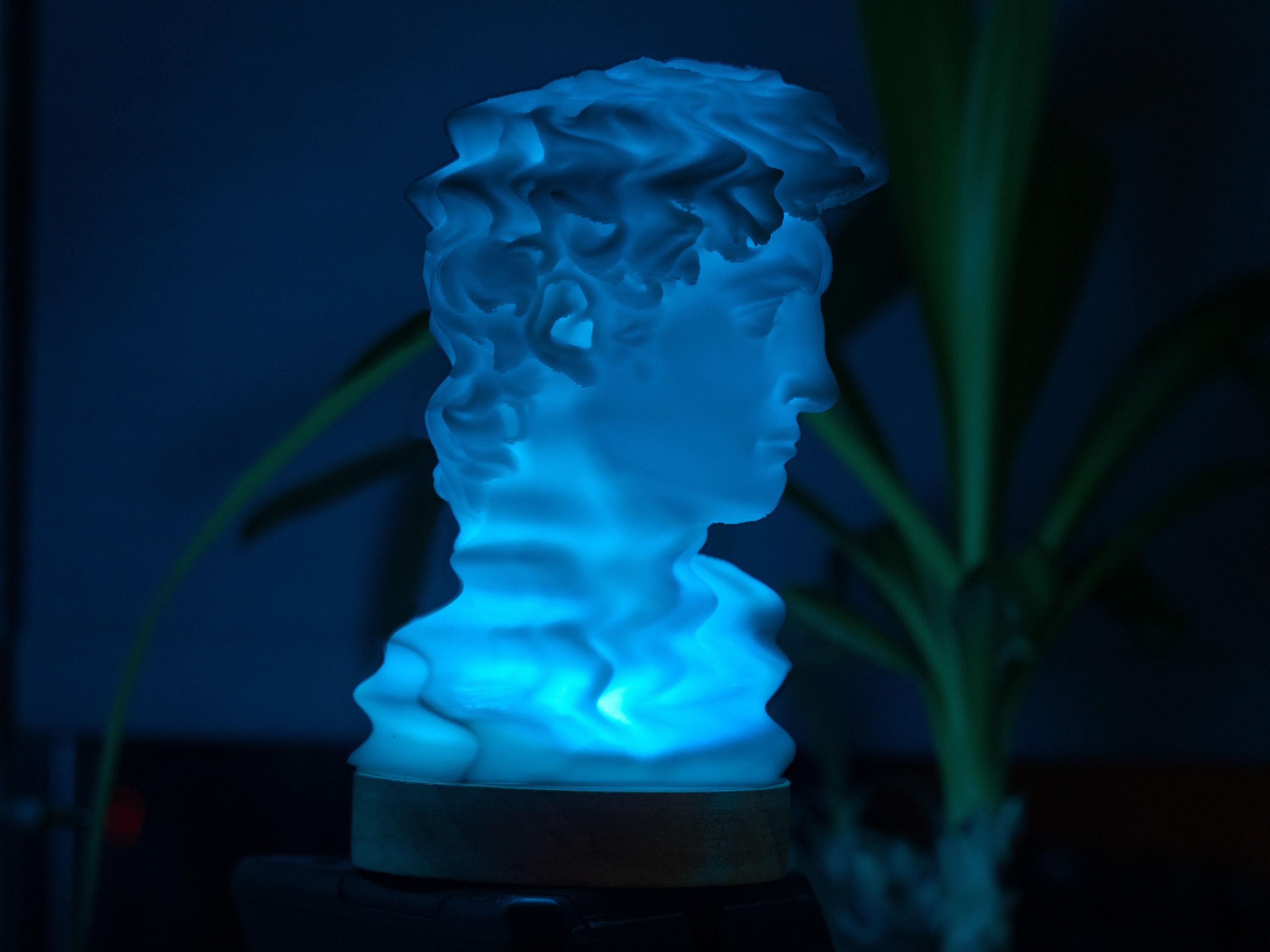 David Glitch Lamp - Modern Vaporwave RGB LED Sculpture - Etsy