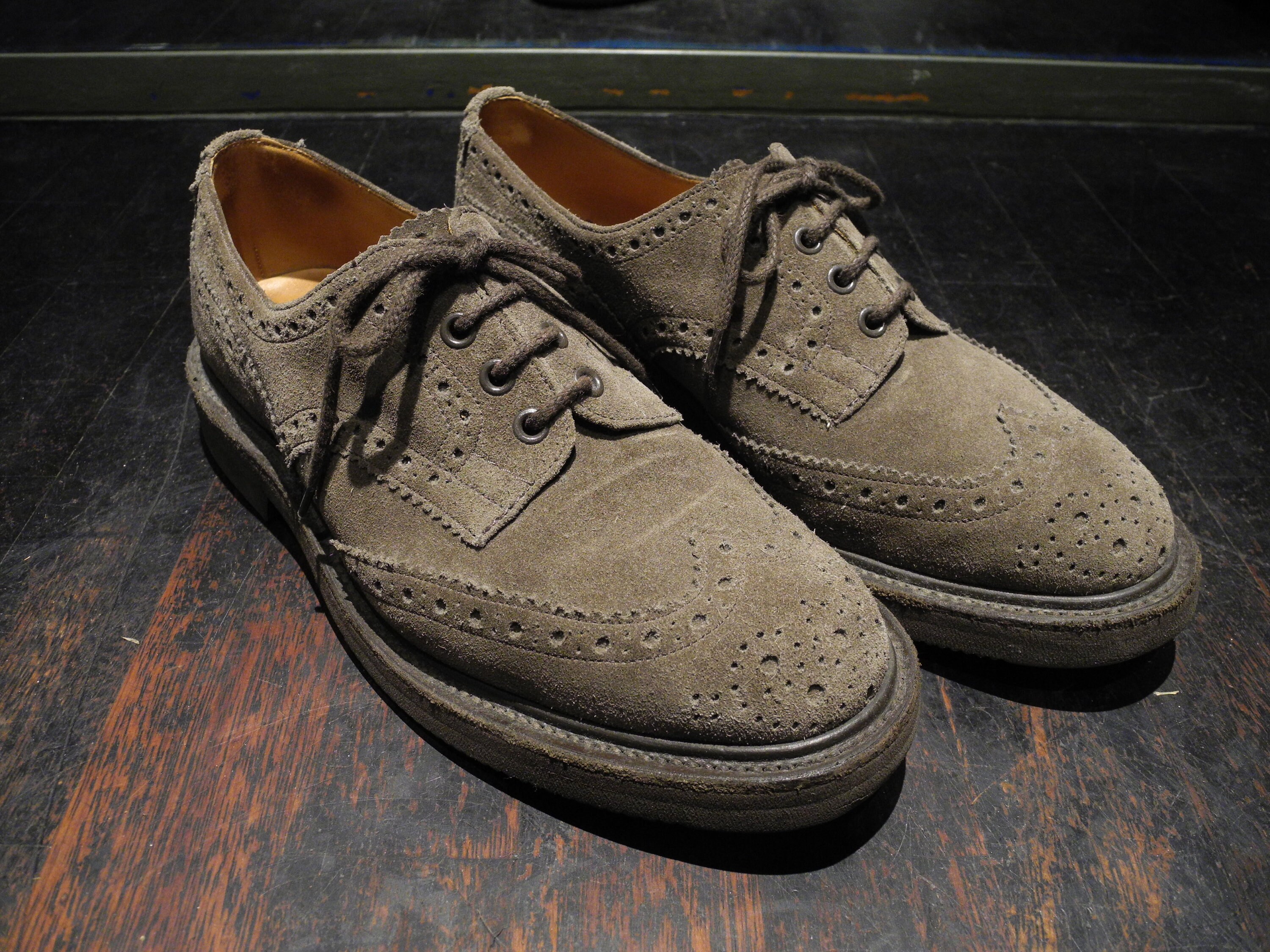 trickers suede derby