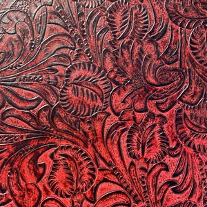 Cuero repujado, estampado floral de granada, cortes de cuero, láminas de cuero, artesanía en cuero, cuero para aretes, cuero para carteras, estampado floral burdeos