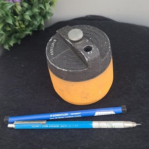 Temperamatite vintage anni &#39;50 Old School Dietzgen, temperamatite da architetto e disegnatore, punta fine, design Art Déco, ufficio in casa, Germania, sii affilato!