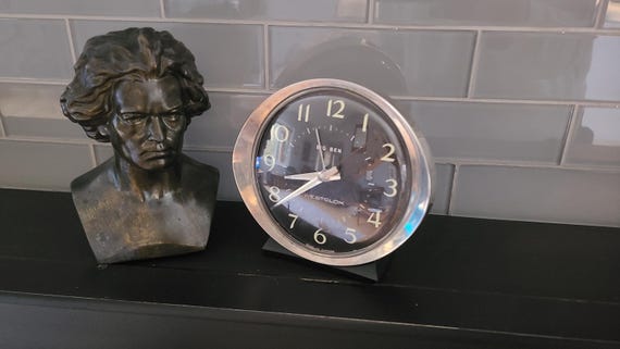 Vintage Westclox Big Ben Oval Wind-up Alarm Clock, Convex Face