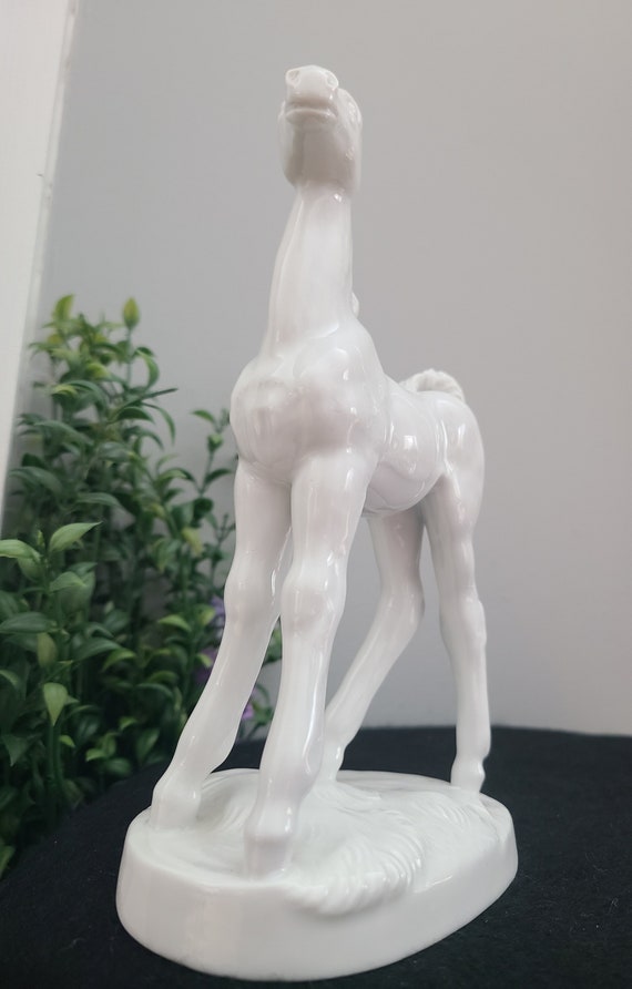 ヴィンテージ マイセン 馬の置物 立つ野生の子馬 子馬 (A1136) ドイツ