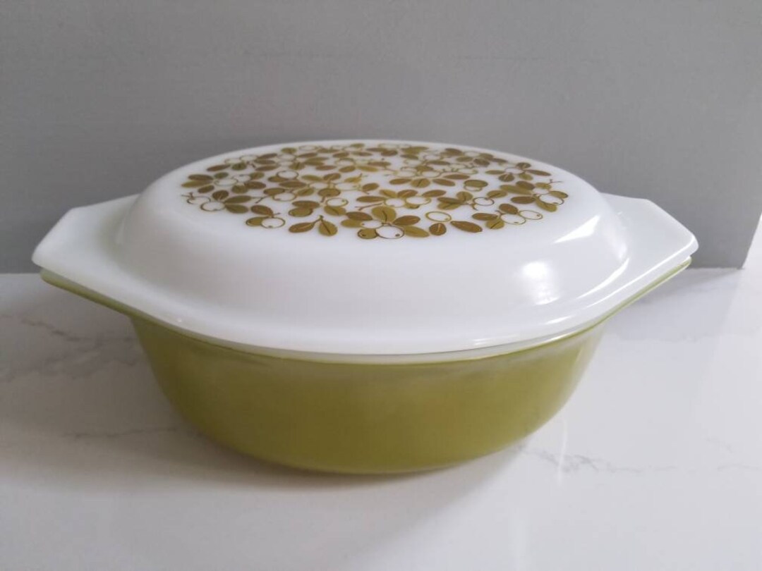 Pyrex Verde Casserole Dish ,covered Casserole Dish / Opal Lid 1.5 Qt ...