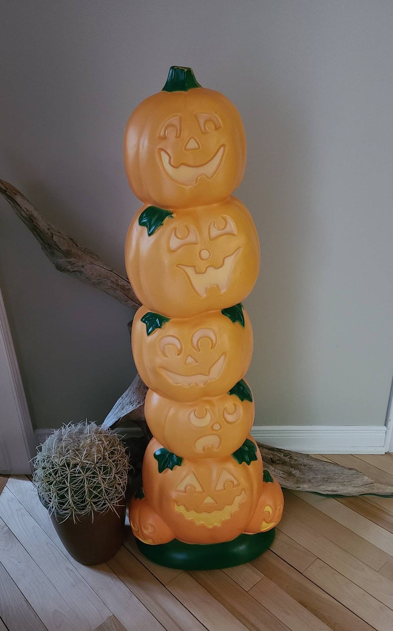 Pumpkin Heads Blow Mold, 38 Sun Hill Light up Silly Halloween Pumpkins