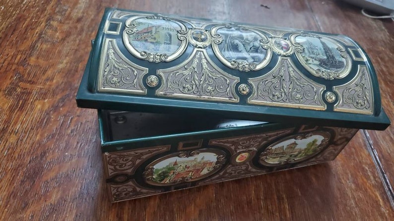 German Lebkuchen Schmidt Biscuit Tin Collectable Domed ...