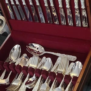 Vintage Silverware Set 1990s Godinger Olde Bouquet Silverplate, Kirk Stieff Style, Repousse 64 Piece w/ Original Wood Chest ~PLUS Servers~