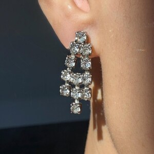 Vintage Rhinestone Cocktail Screwback Earrings / Flapper / Estate Jewelry / Opera / Ballet / Dance / Dinner Party / Mid Century