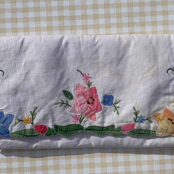 Vintage Japanese Brand Hato Hasi floral Embroidered Cotton Clutch