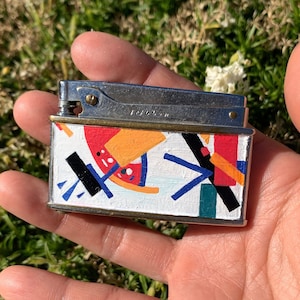 Working Vintage Lighter / Hand Painted / Made / Sleek Mid Century Shape / Ribbon / 1950s 50s / Abstract Art / Candle Incense Joints / Gift