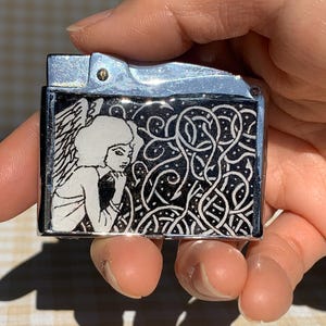 Working Vintage Lighter / Hand Painted / Decorated / Art Nouveau / Celtic Knot / Artwork / Slim Flat Refurbished / Upcycled / Wick + Flint