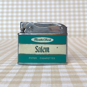 Working Vintage Lighter / Flat Salem Cigarettes Ad / Mint Green and Cream / 1950s 50s Retro Mid Century / Penguin Wick + Flint Pocket Petrol