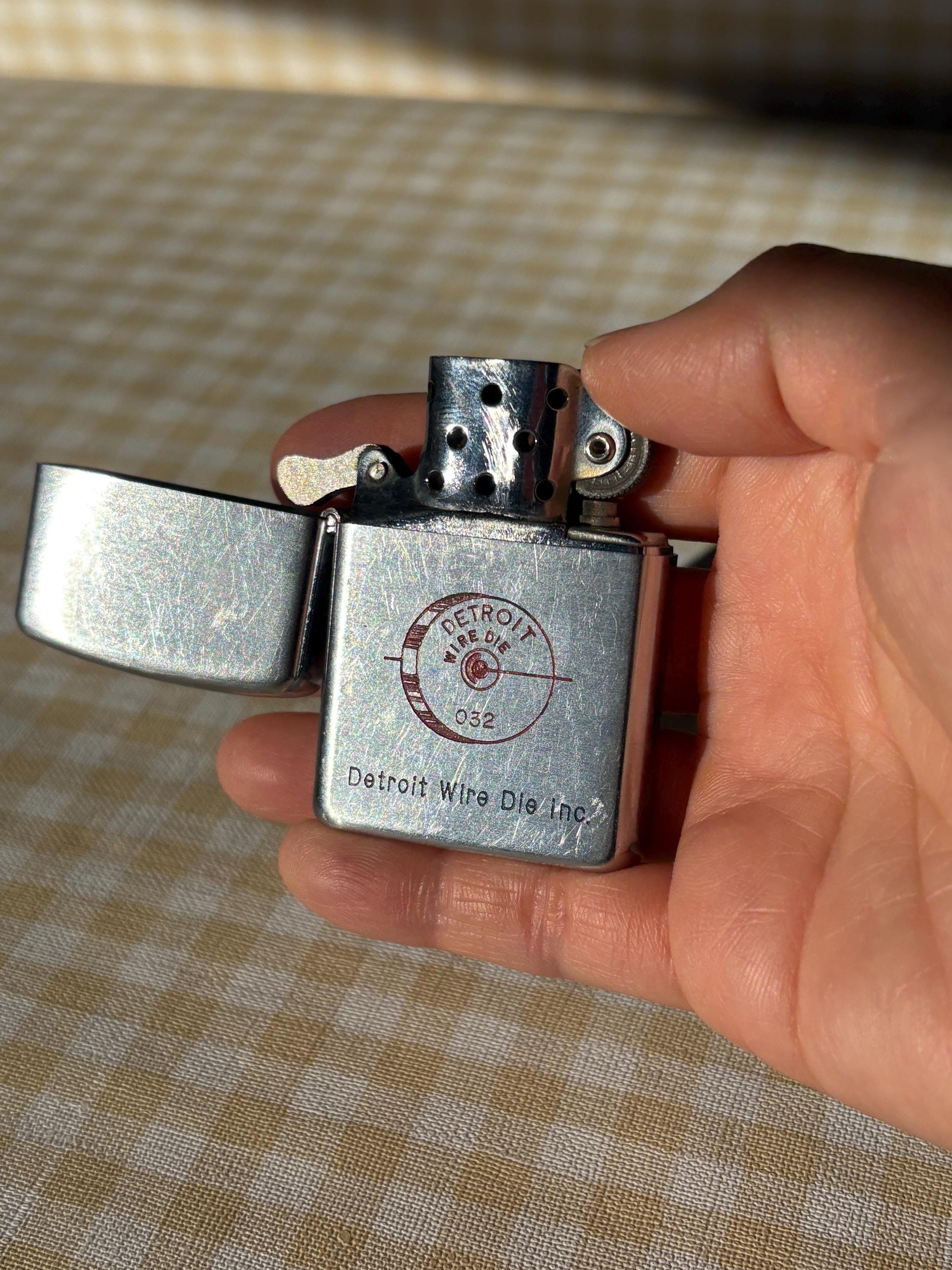 Old penguin lighter - Etsy 日本
