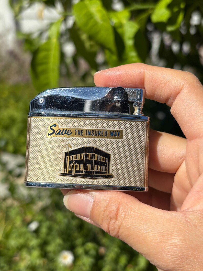 Working Vintage Lighter / Avondale / Savings and Loan / Milwaukee ...