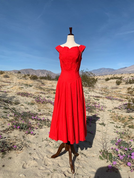 Cherry red dress online