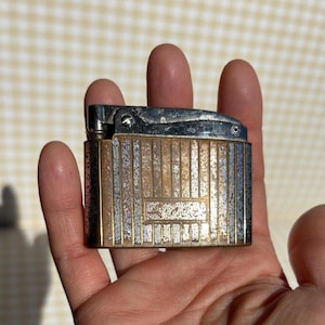 Working Vintage Lighter Elgin / Wick Flint / Mid Century / 1950s 50s / Retro / Pocket Petrol  / Brass / Ladies Mens Gift /