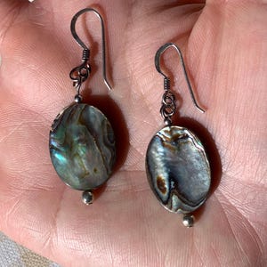 Orecchini In Argento Sterling Con Conchiglia Abalone Iridescencente – Gioiello Artigianale A Spirale, Regalo Donna In Confezione Regalo