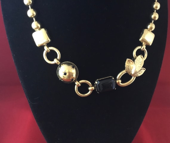 Renaissance vintage French necklace with matching… - image 2