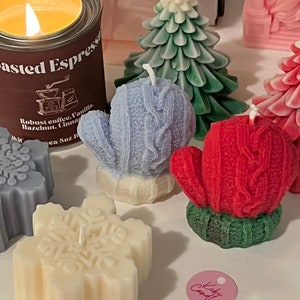 Two-colour Winter Gloves Candle| Christmas  Gloves Candle| Cute little gloves candle| Holiday Gloves| Holiday Gifts| Home Decoration|