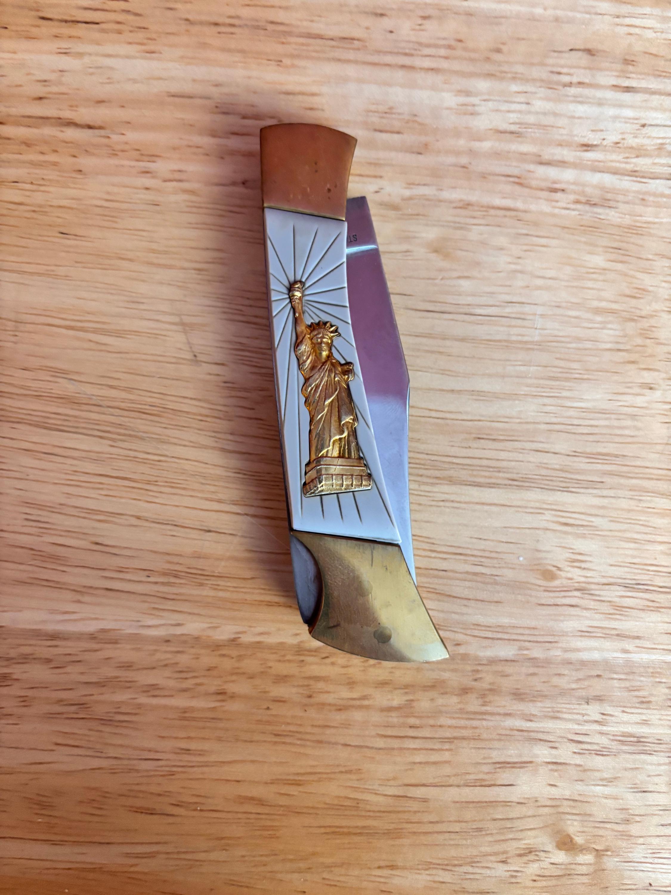 Porte-clés bronze Kokeshi ton rose pale - Titou va bien