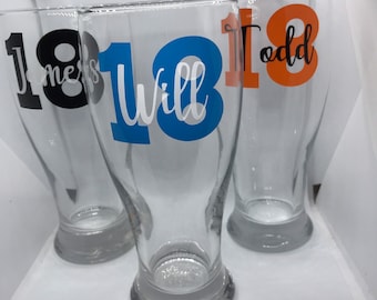 Personalised birthday pint / wine glass glass 18th 21st 30th 40th etc or any age available perfect gift