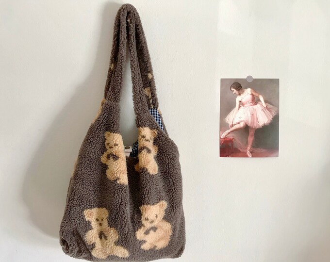 Plush Maxi Tote Women's Shoulder Bag