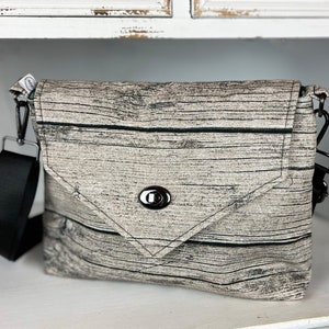 handmade handbag with exchangeable, length-adjustable handle *tree bark*