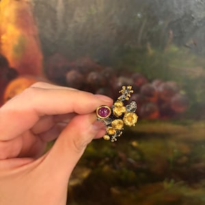 Anillo botánico de rubí en plata de ley y vermeil de oro – Ajustable [CG2]