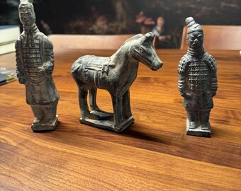 Vintage Terracotta Warrior Figurines – Set of 3 (2 Soldiers + 1 Horse) – Qin Dynasty Replicas