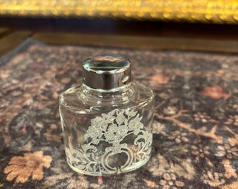 Frasco de perfume de vidrio grabado de Jay Willifred para Andrea by Sadek, 7,6 cm de alto [SP]