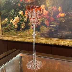 Taça de água Baccarat “Tsar” em cristal com revestimento vermelho rubi | 35,5 cm de altura | Escala monumental