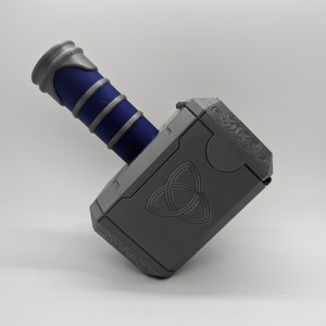 Mjolnir MTG Magic The Gathering EDH Commander Deck Box - Thor's Hammer with removable handle for storage