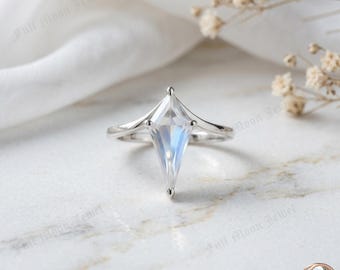 Anillo de plata de ley 925 con piedra lunar arcoíris talla cometa, anillo alternativo de compromiso con diseño de chevrón.