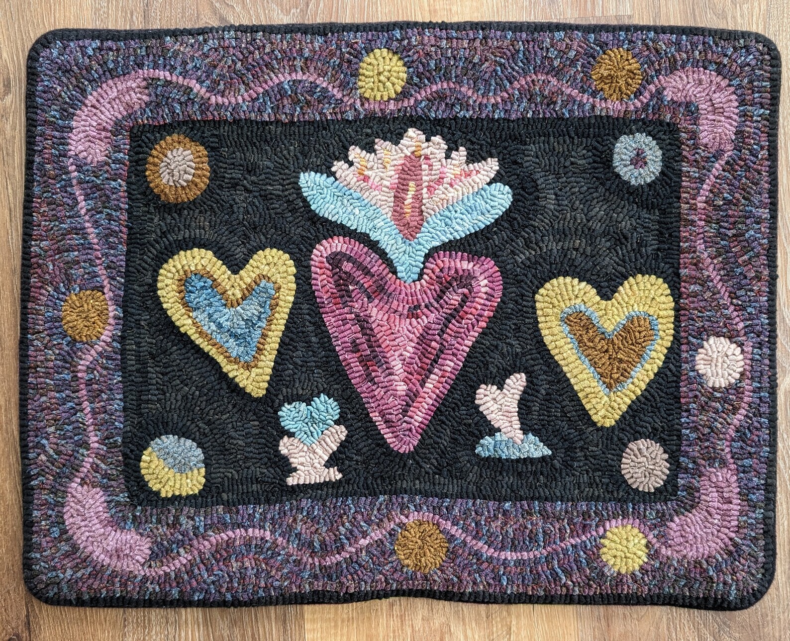Antique Hearts Rug Designed by Sally Van Nuys-brown - Etsy
