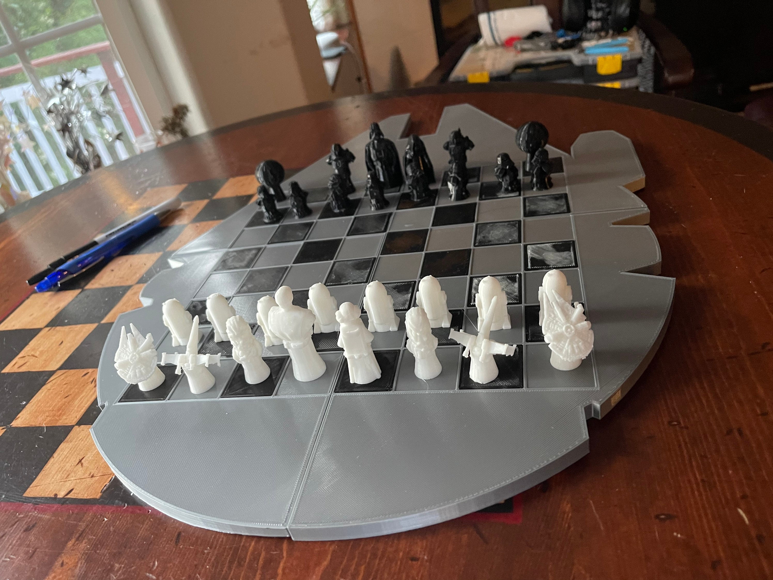 Starwars chess set  Star wars chess set, Star wars, Chess