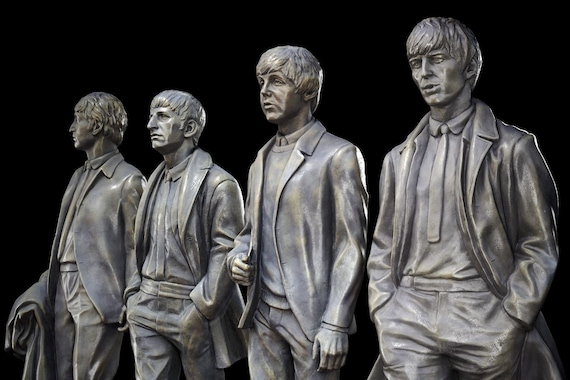 THE BEATLES Apple STATUE COLOUR Ver.（THE BEATLES Apple