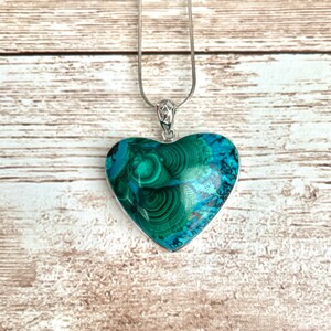 STUNNING! 28mm Chrysocolla Malachite Heart Pendant/925 bail and chain/amazing gift