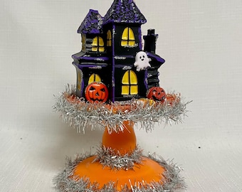 Mini Haunted House Diorama: Spooky Halloween Table Centerpiece