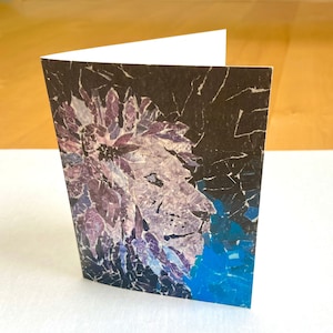 Juego de 5 Tarjetas con Sobres; Diseño de collage de león impreso en cartulina; tarjetas de felicitación en blanco; Arte Original y Único hecho de Reciclables