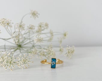 Handmade, Pressed Flower, Blue Resin Ring, White Flower Ring, Dried Flower Ring, Hypoallergenic, Women’s Jewelry, Gift for Her, Boho Jewelry