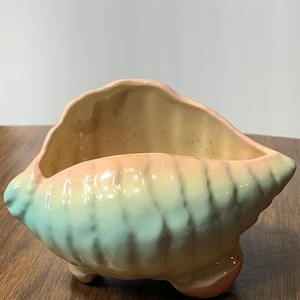 Vintage Shawnee Pottery Shell Planter USA 665 | 5.5 Inch Pastel Conch Shell Vase | Mid Century Coastal Decor | Pink Green Ceramic Planter