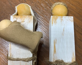 Rustic Wooden Nativity Set: Mary, Joseph, Baby Jesus,  Minimalist Nativity Farmhouse Christmas Decor Handmade Religious Decor