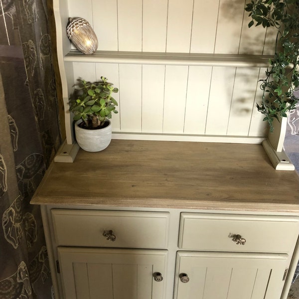 Stone coloured 2 drawer, 2 door welsh dresser with dark oak waxed top, and gold elephant knobs