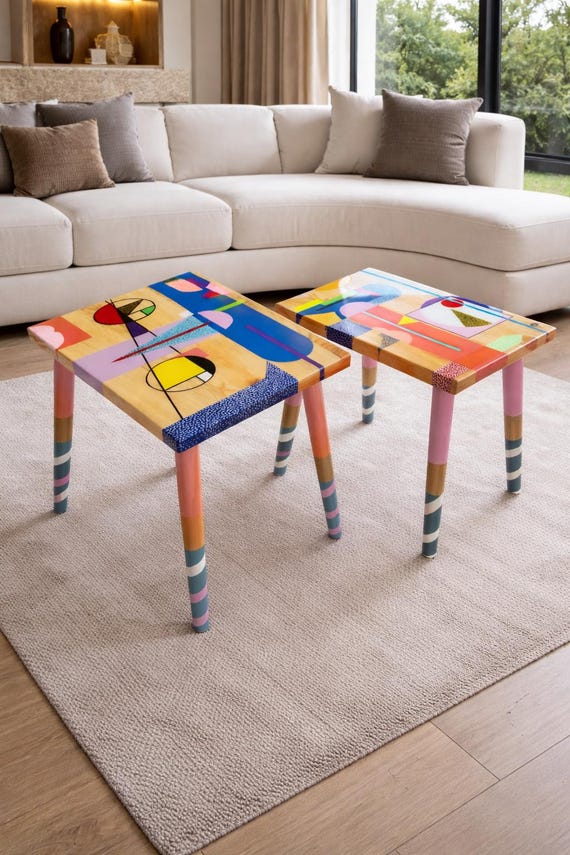 Beistelltische aus bemaltem Kunstharzholz, ausgefallene abstrakte Kunst, Boho-MCM-Dekor