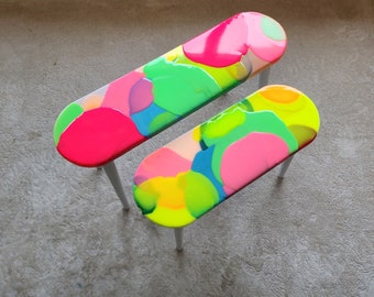 Unusual Pink Funky Colorful Neon Side Nesting Resin Coffee Tables, Maximalist Eclectic 3D Abstract Oval Cool  Painted Leg Epoxy Art Table