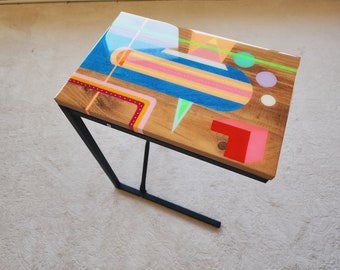 Epoxy Resin C-Shape Table, Metal Legs, Retro Pop Art Couch Table